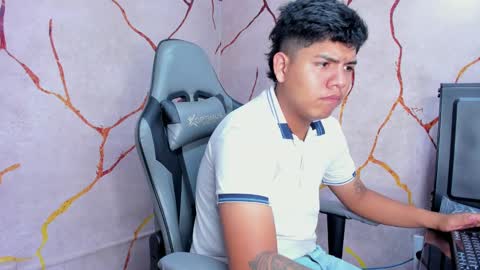 Snapshot of jacksonparker_ chatting on 02-13-25, 07:42 Jackson online show from 02-13-25, 07:42