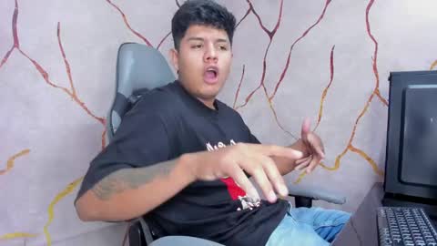 Snapshot of jacksonparker_ chatting on 02-18-25, 01:43 Jackson online show from 02-18-25, 01:43