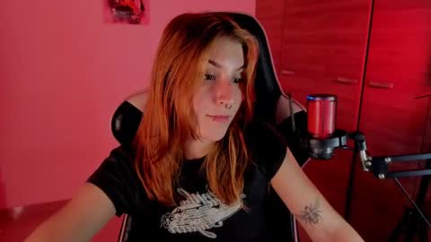 Linda Sofia help me get to 100 thumbs up online show from 12-30-24, 04:20