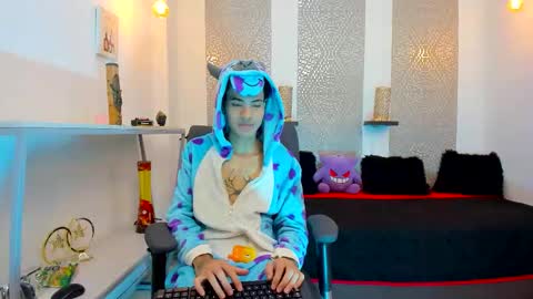 jacob_blackwell online show from 11-05-25, 07:47