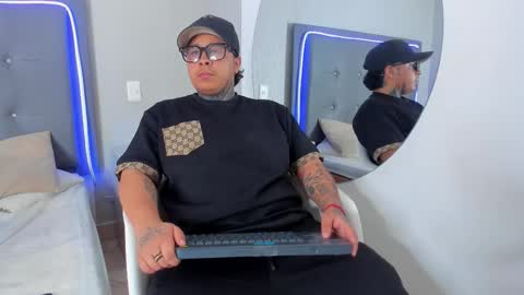 TJ online show from 11-19-25, 05:51