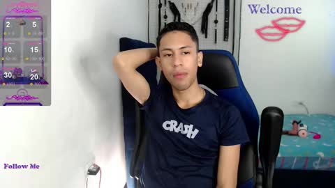 Snapshot of jacob_wolf_xxx chatting on 10-31-25, 05:19 jacob online show from 10-31-25, 05:19