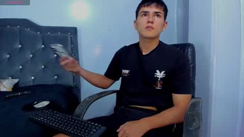 Snapshot of jacobb_lee chatting on 11-13-25, 09:58 Jacob Lee online show from 11-13-25, 09:58