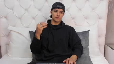 Jacob online show from 09-19-25, 03:19