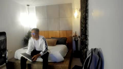 jacobdraven online show from 11-16-25, 03:23