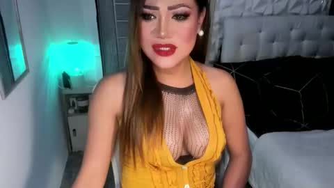 Snapshot of jacque_cole chatting on 03-26-26, 05:57 Jacque online show from 03-26-26, 05:57