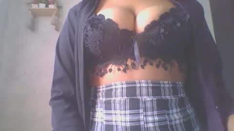 jacqueline_fernandez online show from 10-18-25, 07:20