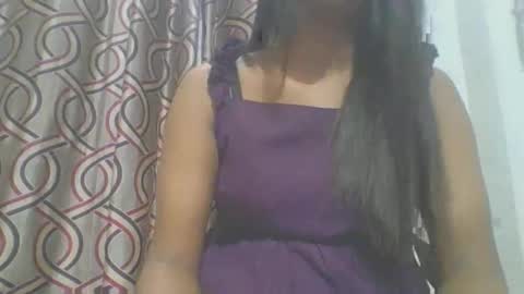 jacqueline_fernandez online show from 11-11-25, 01:22