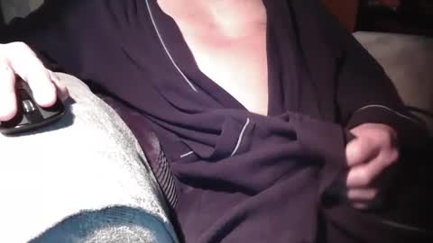 Snapshot of jacybob chatting on 02-22-25, 11:24 jason online show from 02-22-25, 11:24