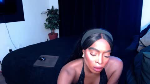 Jade online show from 12-17-25, 10:43