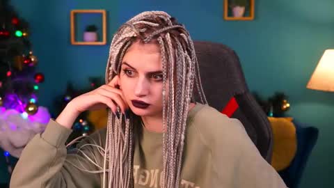 jade_castle online show from 12-15-24, 07:24