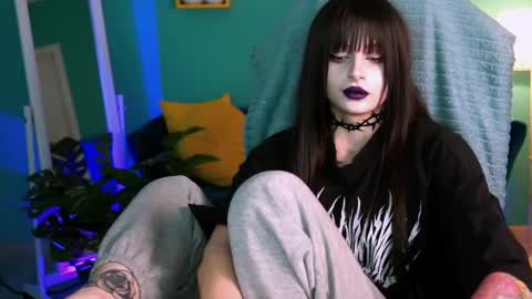 jade_castle online show from 03-07-25, 05:18