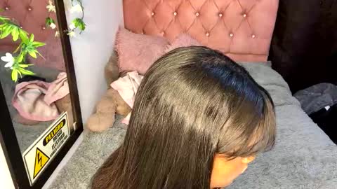 Snapshot of jade_littlee_ chatting on 11-06-25, 01:17 jade online show from 11-06-25, 01:17