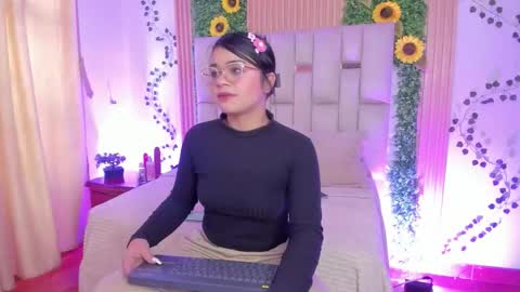 ade online show from 11-11-25, 01:00