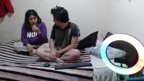 jade y noah online show from 10-03-25, 11:51