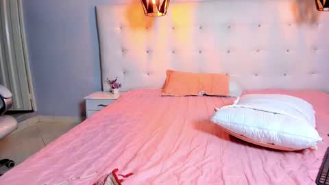 karlla scarlet online show from 12-21-24, 07:35