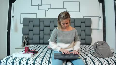 Jade  online show from 12-07-24, 10:56