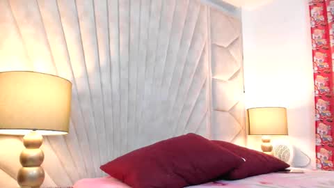 Snapshot of jade_squirt chatting on 11-18-25, 10:41 Jade online show from 11-18-25, 10:41