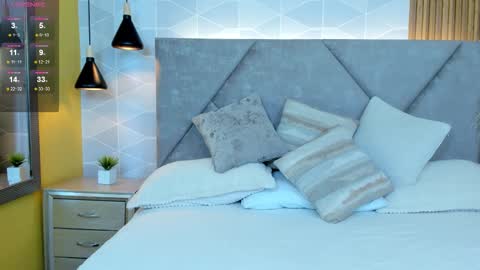 Alanis Cooper online show from 11-20-25, 01:28