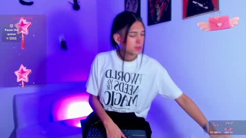 Snapshot of jadebenett chatting on 12-13-24, 03:49 Jade Benett online show from 12-13-24, 03:49