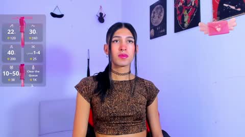 Snapshot of jadebenett chatting on 01-06-25, 03:53 Jade Benett online show from 01-06-25, 03:53