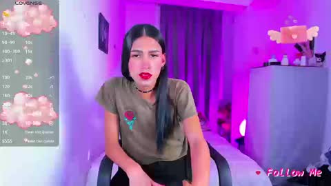 Snapshot of jadebenett chatting on 09-12-25, 04:01 Jade Benett online show from 09-12-25, 04:01