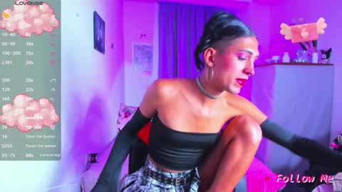 Snapshot of jadebenett chatting on 10-09-25, 02:53 Jade Benett online show from 10-09-25, 02:53