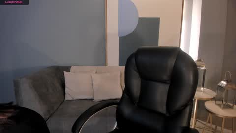 JADE EVANS online show from 12-21-24, 05:29