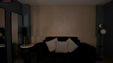 JADE EVANS online show from 11-16-25, 11:38