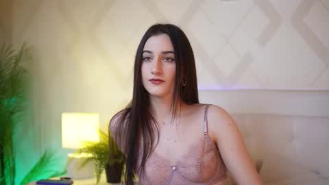  Jade  online show from 12-14-25, 06:56