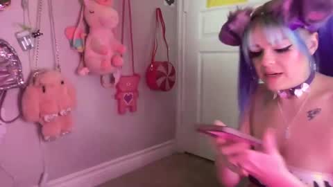 Snapshot of jadeisabel chatting on 02-11-25, 04:24 Jade Isabel online show from 02-11-25, 04:24