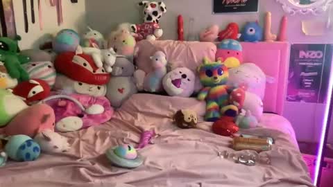 Snapshot of jadeisabel chatting on 03-10-25, 12:18 Jade Isabel online show from 03-10-25, 12:18