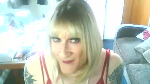 Snapshot of jadeladyboyminx chatting on 04-16-26, 12:17 Jademinx online show from 04-16-26, 12:17