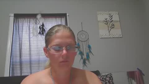 JadeLuv online show from 10-04-25, 04:49