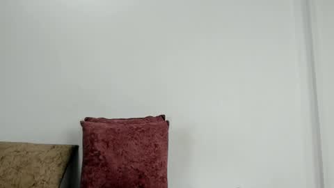 Jade Smith online show from 12-19-24, 01:28