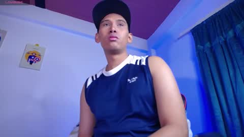 JAISON HALLS online show from 11-21-25, 04:22