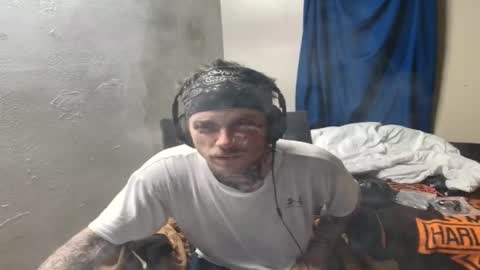 Snapshot of jake265897 chatting on 01-19-26, 02:48 showingitoff online show from 01-19-26, 02:48