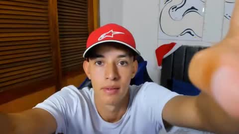 Hi guys im new 3 online show from 01-14-25, 08:48