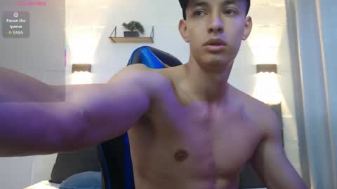 Hi guys im new 3 online show from 10-18-25, 09:48