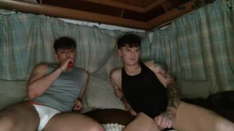 Snapshot of jakeandleoxxx chatting on 03-14-26, 01:12 JakeandLeo online show from 03-14-26, 01:12