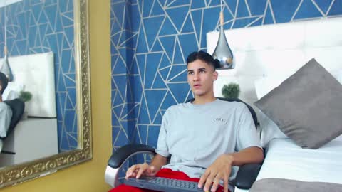 Snapshot of jakemoxleey chatting on 01-14-25, 12:24 jakemoxleey online show from 01-14-25, 12:24