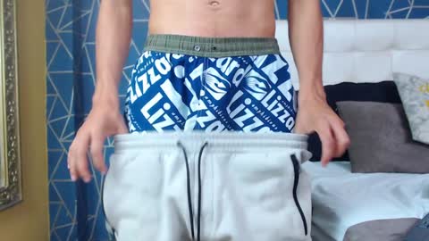 Snapshot of jakemoxleey chatting on 01-18-25, 06:43 jakemoxleey online show from 01-18-25, 06:43