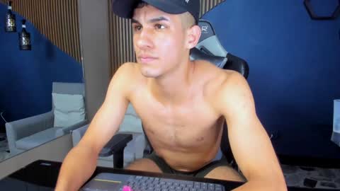 Snapshot of jakemoxleey chatting on 01-20-25, 10:15 jakemoxleey online show from 01-20-25, 10:15