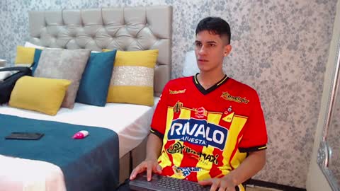 Snapshot of jakemoxleey chatting on 01-21-25, 12:39 jakemoxleey online show from 01-21-25, 12:39