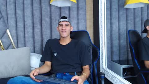 Snapshot of jakemoxleey chatting on 02-08-25, 08:21 jakemoxleey online show from 02-08-25, 08:21