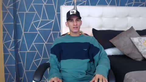 Snapshot of jakemoxleey chatting on 02-23-25, 12:05 jakemoxleey online show from 02-23-25, 12:05