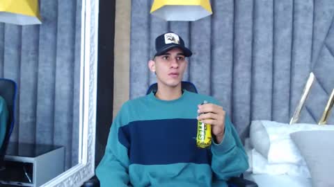 Snapshot of jakemoxleey chatting on 02-24-25, 12:05 jakemoxleey online show from 02-24-25, 12:05