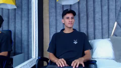 Snapshot of jakemoxleey chatting on 02-27-25, 01:07 jakemoxleey online show from 02-27-25, 01:07