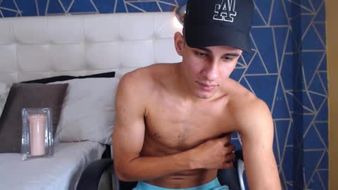 Snapshot of jakemoxleey chatting on 03-07-25, 03:39 jakemoxleey online show from 03-07-25, 03:39