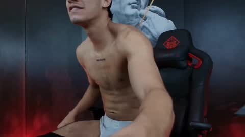 Snapshot of jakemoxley chatting on 10-30-25, 12:28 JakeMoxley online show from 10-30-25, 12:28